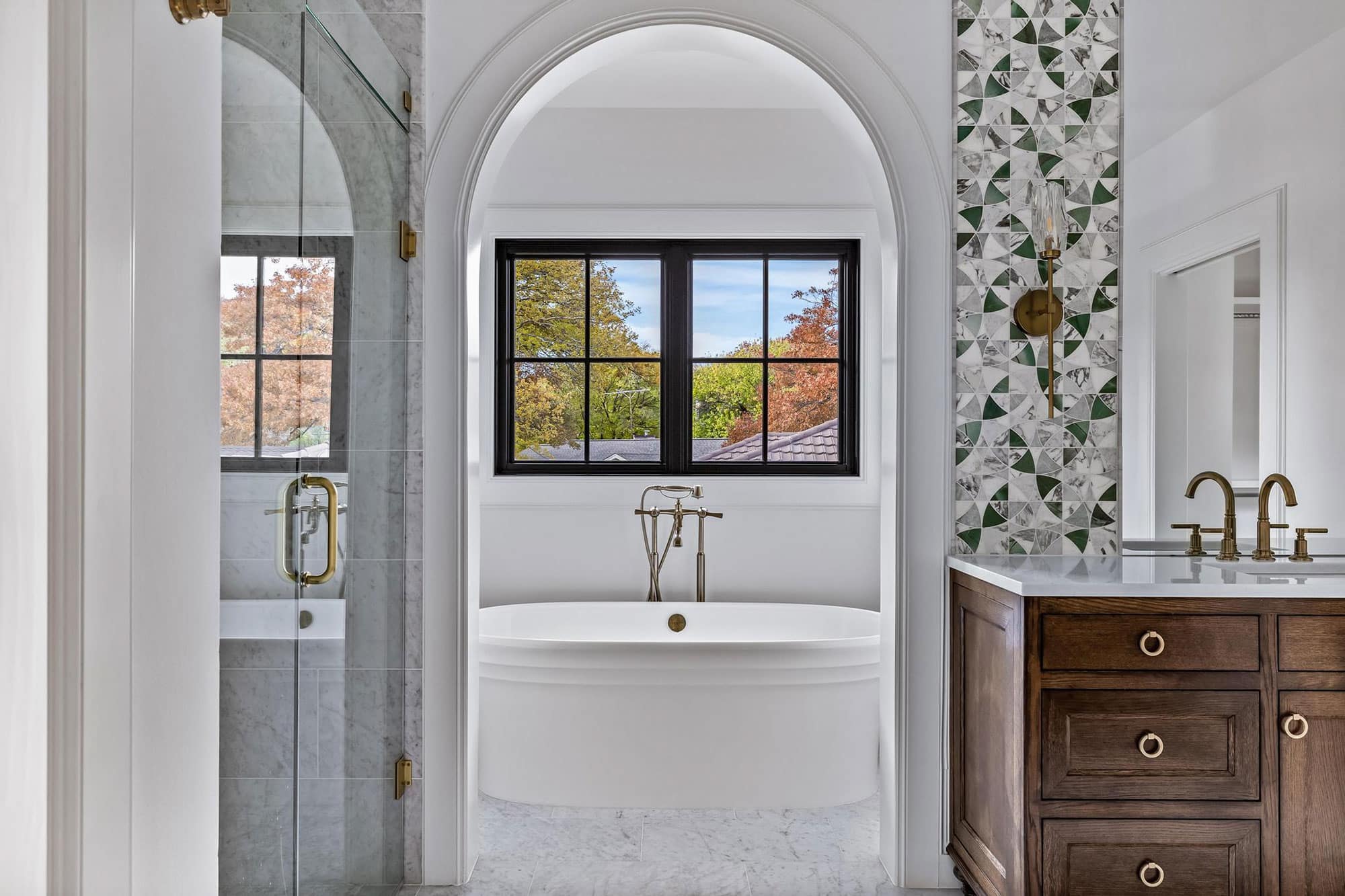 Traditional master bathroom